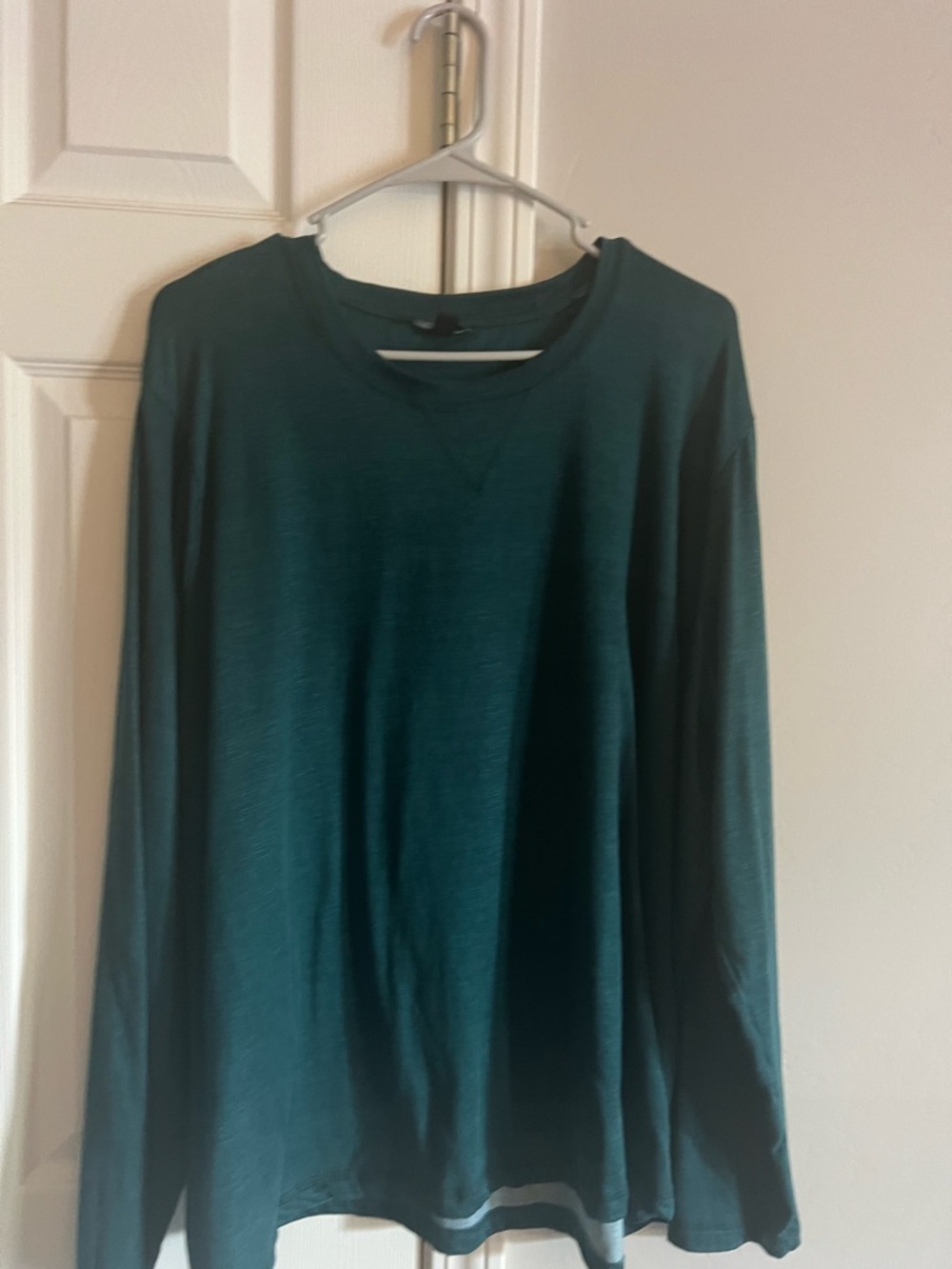 Woman’s 2X long sleeve stretchy shirt